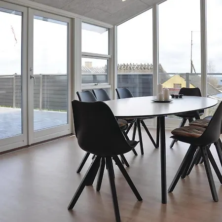 3 Bedroom Amazing In Holiday home Asperup